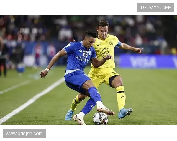 安德莱赫特球迷裁判同铲雪保赛