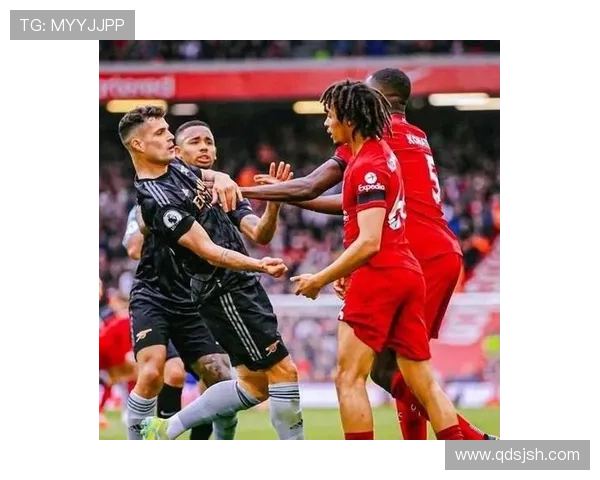 安菲尔德红军战巴黎全力拼搏